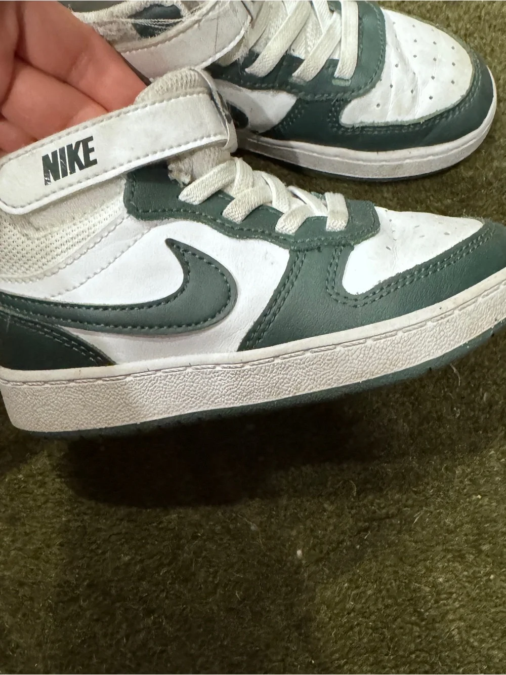 Nike Toddler High-Top Sneakers in White and Green - Size 9